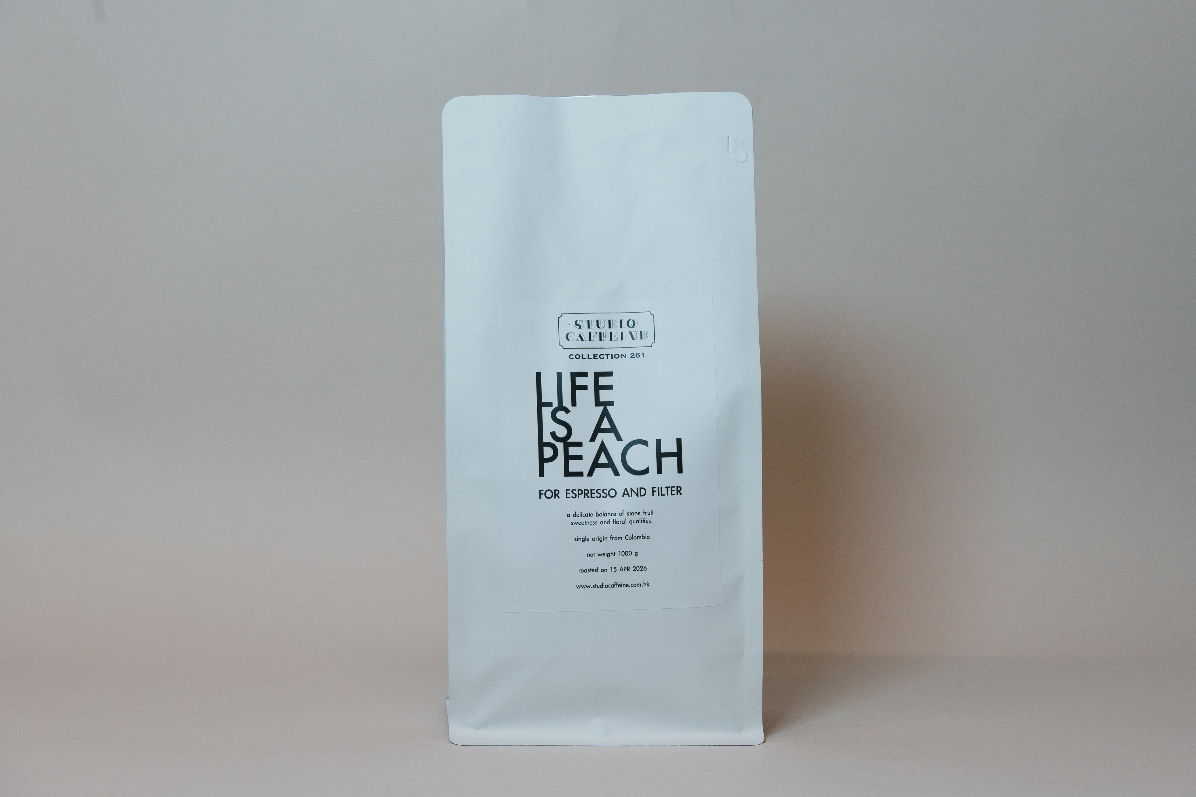 1kg bag of Studio Caffeine co fermented blend Life is a Peach whole beans for filter coffee and espresso